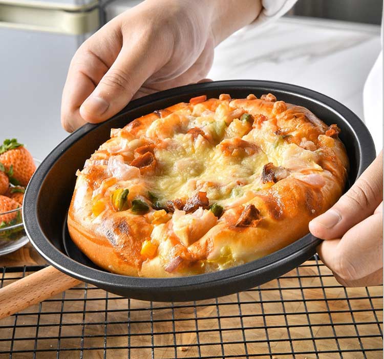 customizable pizza pan in bulk